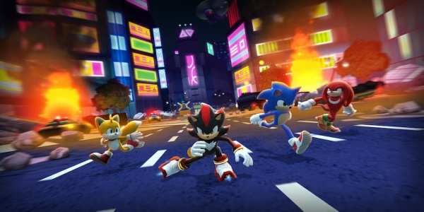 A trio of Sonic titles celebrate the upcoming film with themed updates