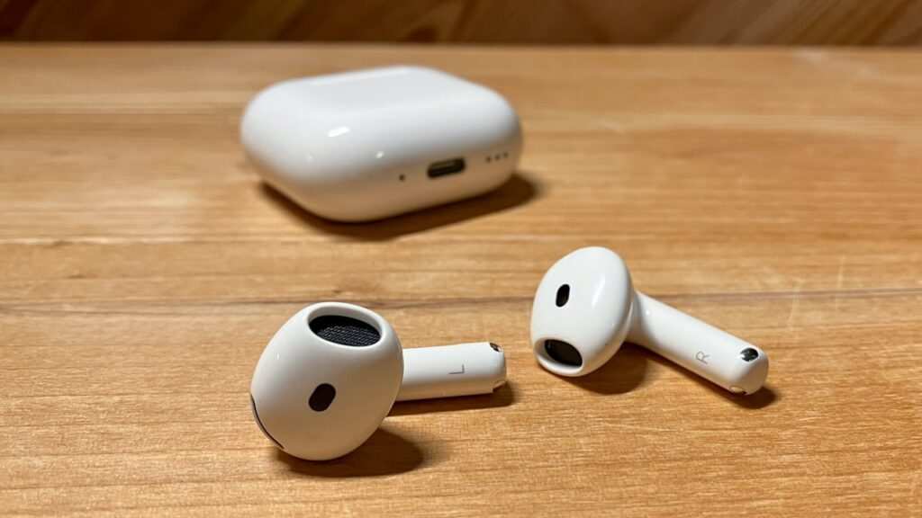 AirPods 4