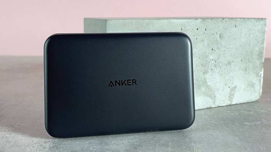 Anker MagGo 10K Slim Power Bank Review: The Fastest MagSafe Charger with a Sleek Design